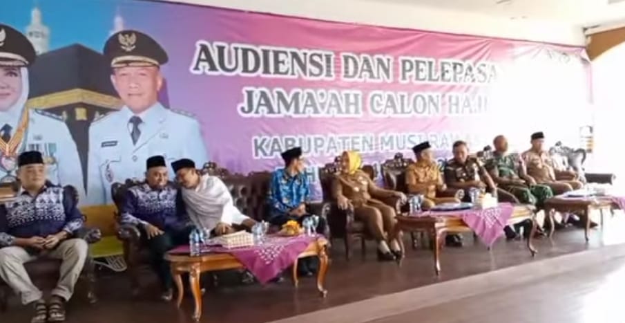Bupati Musi Rawas Doakan Jamaah Calon Haji: “Semoga Menjadi Haji yang Mabrur”